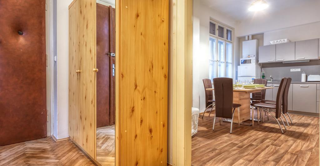 Modern Apartment Biskupska Praha Bagian luar foto